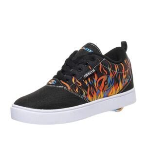New Pro 20 Flame Print Heelys Youth Size 3